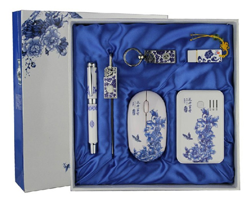 青花六件套（真瓷筆+4GU盤+鼠標(biāo)+書簽+鑰匙扣+5000毫安移動電源）